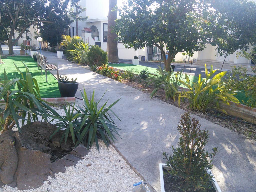 Aparthotel Zoe'S Court Klorakas Exterior foto