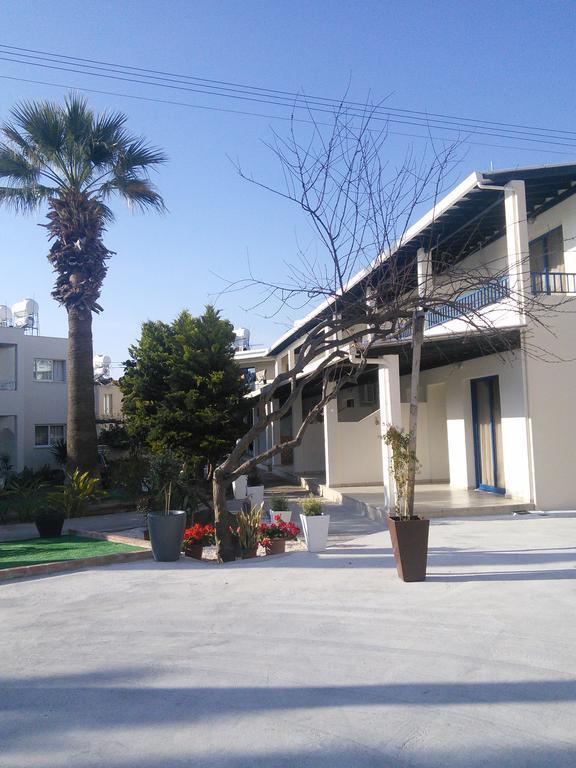 Aparthotel Zoe'S Court Klorakas Exterior foto