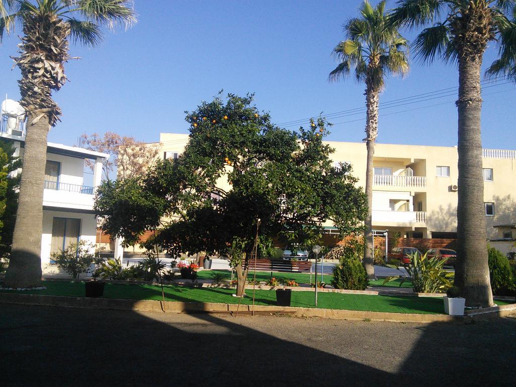 Aparthotel Zoe'S Court Klorakas Exterior foto
